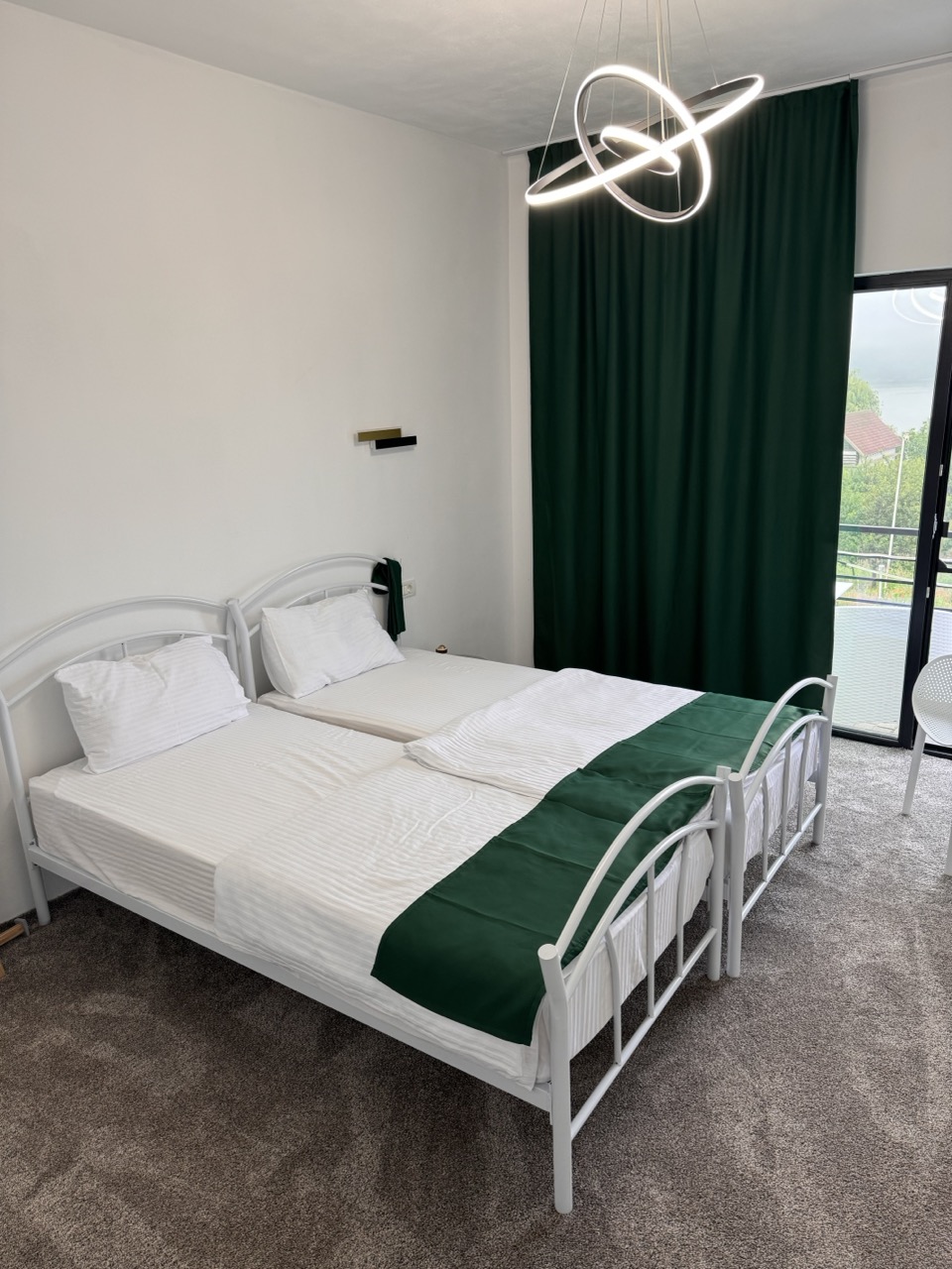 Camera Amber Glow, camera family